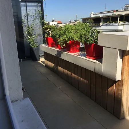 Terrace Apartments, Near The Park Daire