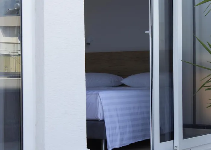 Terrace Apartments, Near The Park Appartamento *