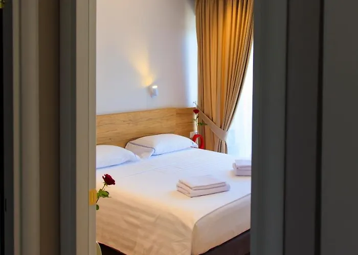 דירה Terrace Apartments, Near The Park