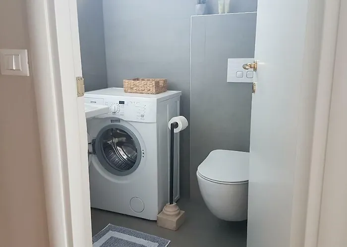 Terrace Apartments, Near The Park